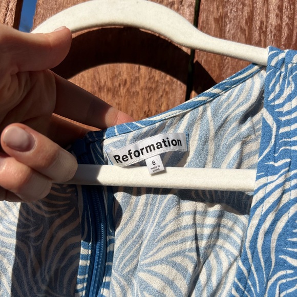 Reformation Noha Dress in Splash - Picture 5 of 6